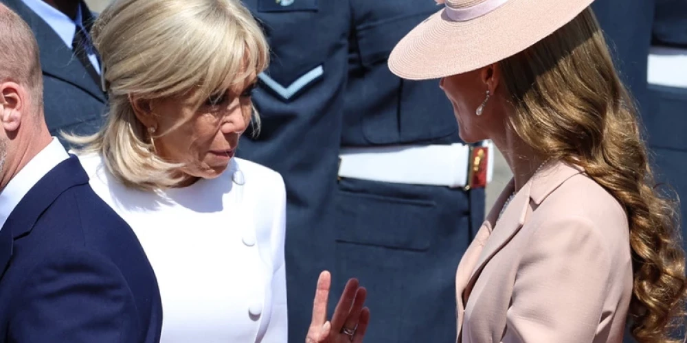 Francijas pirmā lēdija Brižita Makrona un Velsas princese Ketrīna.
