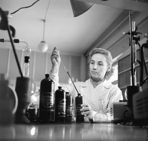 Slavenā "Melnā balzama" brūvēšana nebija vienkārša lieta.