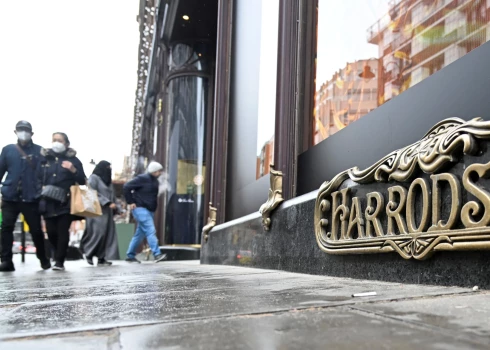 "Harrods" ir viens no cietušajiem veikalu tīkliem