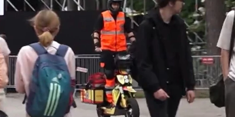 Jaunais mediķu transportlīdzeklis (ekrānuzņēmums no video)