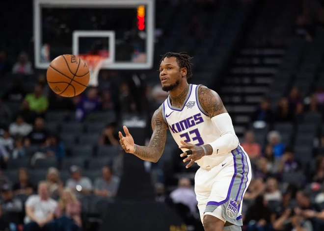 Ballīte, kas beidzās ar cietumsodu. Bargu verdiktu par seksuālu uzmākšanos saņēmis bijušais NBA basketbolists