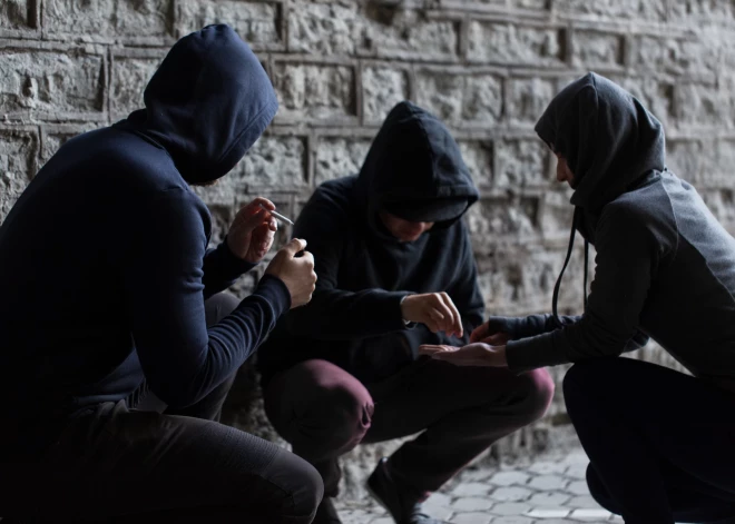 Латвия по-соседски заваливает Литву контрафактными сигаретами