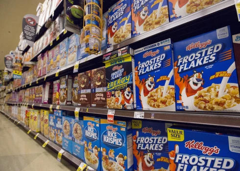 Itālijas saldumu ražotājs "Ferrero Group" par 3,1 miljardu dolāru iegādāsies ASV brokastu pārslu ražotāju "WK Kellogg".