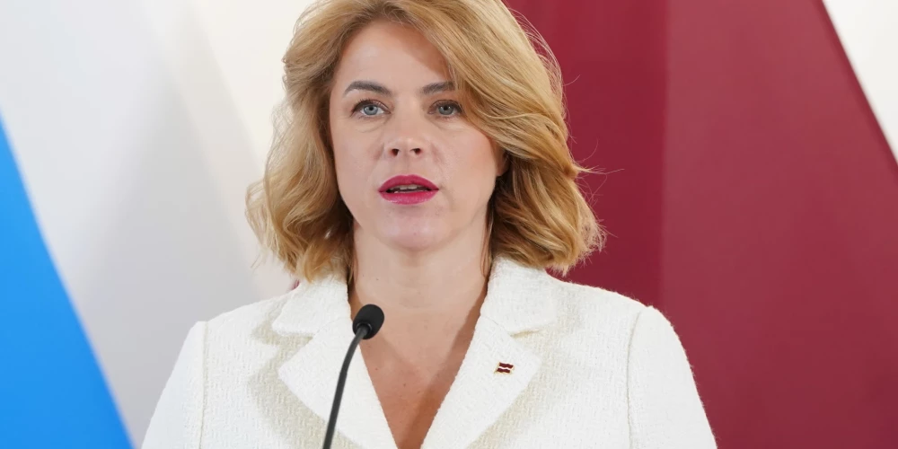 Ministru prezidente Evika Siliņa (JV).