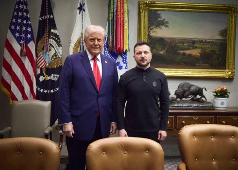 ASV prezidents Donalds Tramps piešķirs Ukrainai militāro palīdzību 300 miljonu dolāru vērtībā.