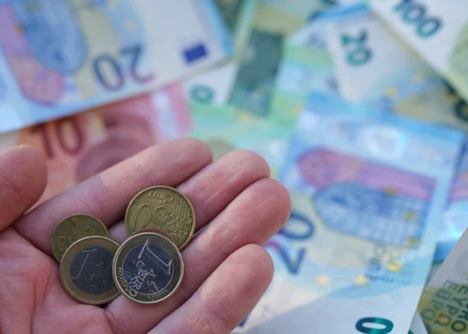 ECB valdes locekle: pašlaik nav pamata steidzīgam likmju samazinājumam