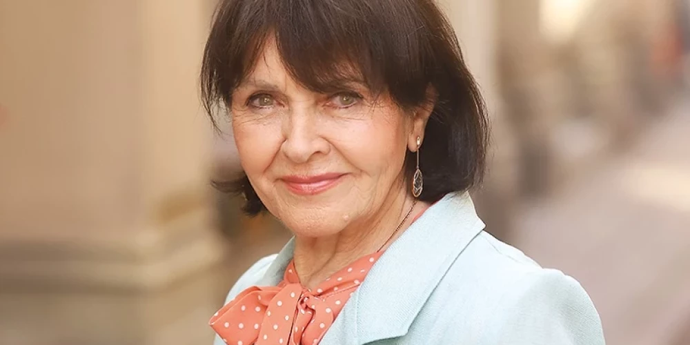 Velta Puriņa