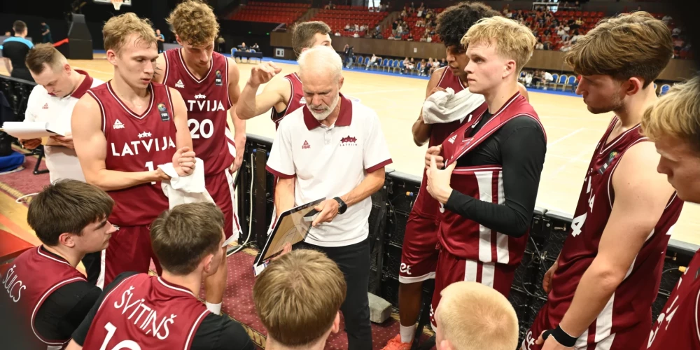Latvijas U-20 izlase pirmajā Eiropas čempionāta B divīzijas spēlē.