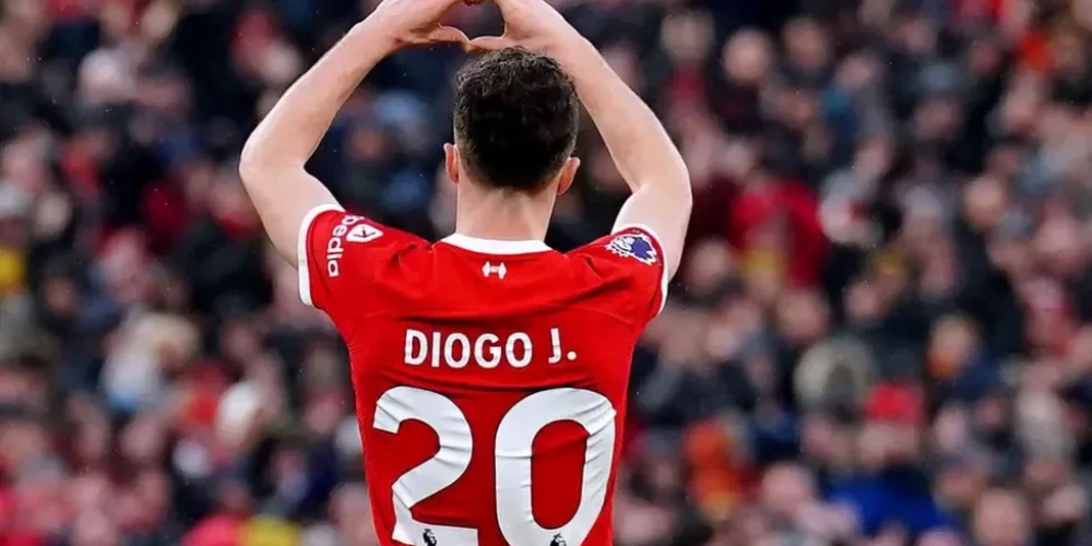 Diogu Žota uz "Liverpool" pārnāca no cita Anglijas Premjerlīgas kluba Vulverhemptonas "Wanderers".