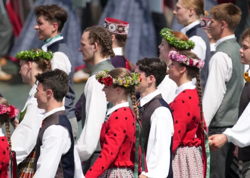 XIII Latvijas Skolu jaunatnes dziesmu un deju svētku deju lielkoncerta "Es atvēru Laimas dārzu" ģenerālmēģinājums Daugavas stadionā.