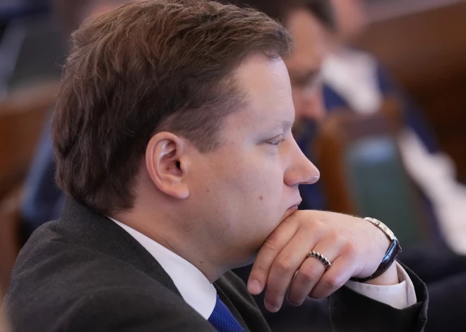 Saeimas deputāts Jānis Patmalnieks pērn bezskaidrā naudā bija uzkrājis 152 805 eiro