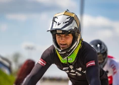 Latvijai divi zelti Eiropas BMX čempionātā – triumfē Stūriška un Apels