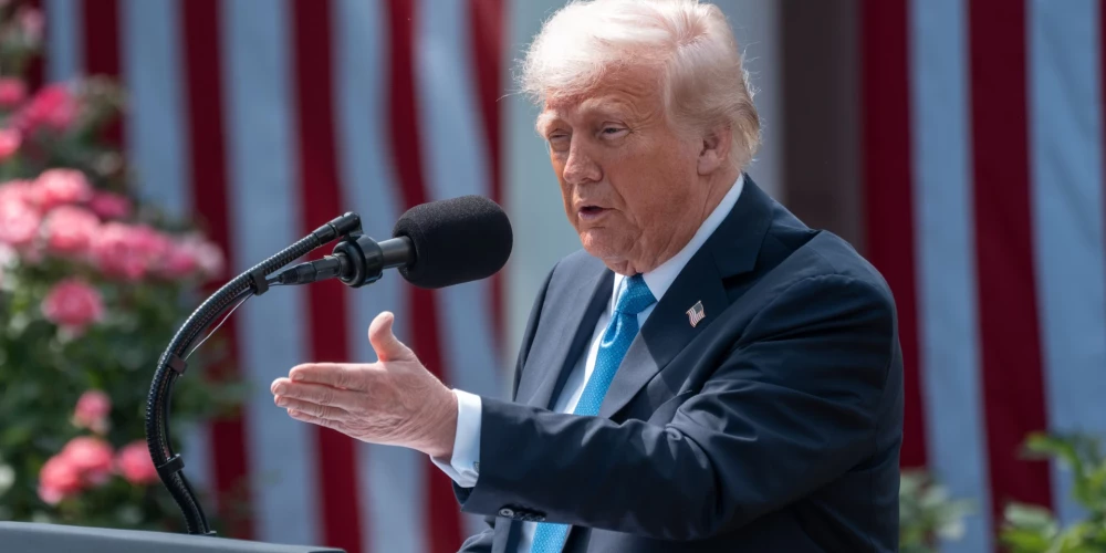 ASV prezidents Donalds Tramps brīdina Krievijas diktatoru Vladimiru Putinu.