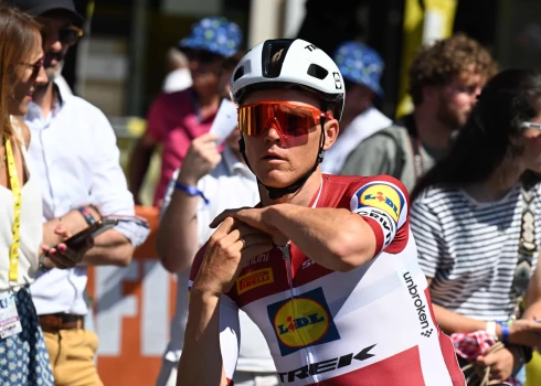 Toms Skujiņš sekmē Milana karjerā pirmo uzvaru "Tour de France" posmos.