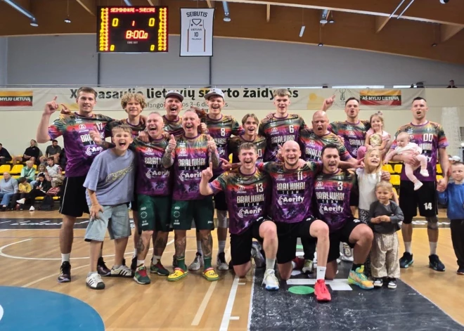 Pasaules lietuviešu sporta spēlēs ar 3000 dalībniekiem no 37 valstīm uzvar Latvijas komanda