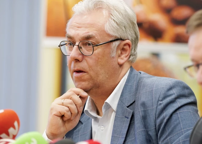 Глава SPKC, консультант ВОЗ и преподаватель в Страдиня - сколько зарабатывает Юрий Перевощиков