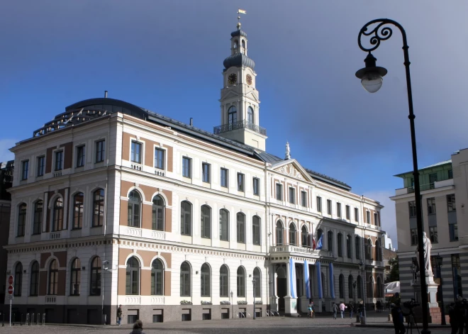 Почти половина рижских депутатов связаны с зарегистрированными в Латвии предприятиями