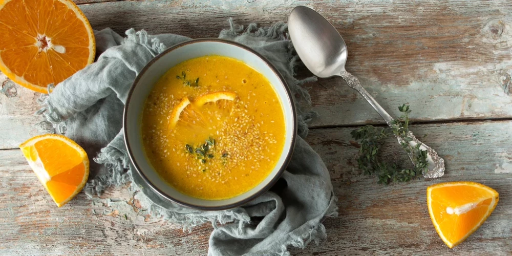 Saldā citrusaugļu zupa