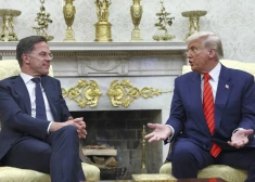NATO ģenerālsekretārs Rute devies uz Vašingtonu, kur Tramps teiks kaut ko "svarīgu" par Krieviju