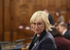 Saeimas deputātei un bijušajai veselības ministrei Ingrīdai Circenei pērn prāvi uzkrājumi bezskaidrā naudā