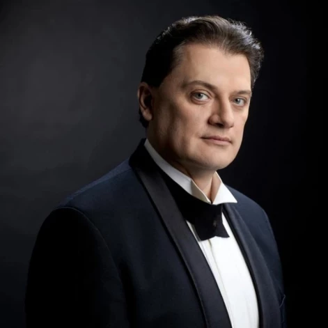 Tenors Aleksandrs Antoņenko.