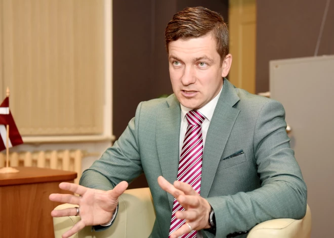 Jaunais CVK priekšsēdētājs Māris Zviedris: notikušās pašvaldību vēlēšanas sauc par šausmām un met akmeni IT speciālistu dārziņā