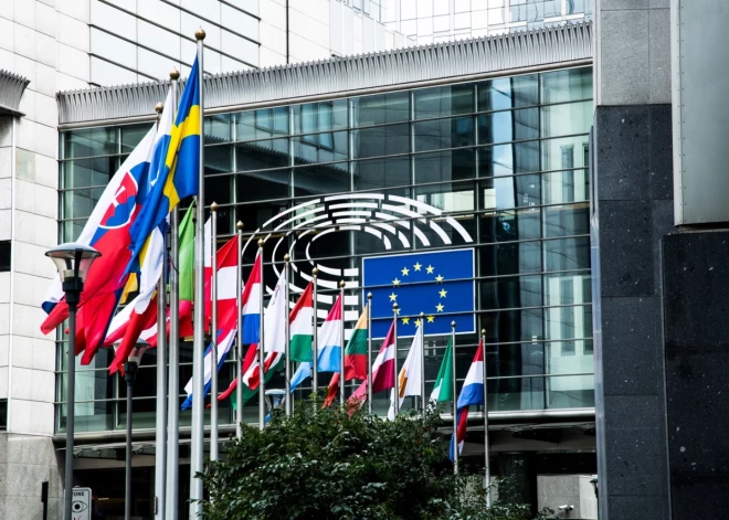 Divas Eiropas Savienības valstis bloķē 18. sankciju paketi pret Krieviju