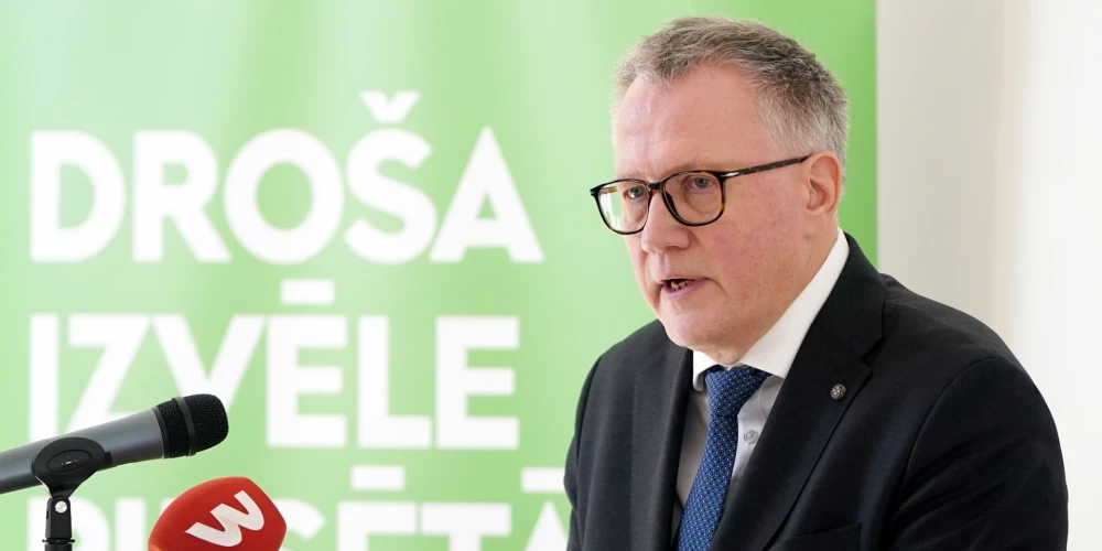 Valdība šobrīd neplāno mainīt nodokļu politiku, apliecina Ašeradens.