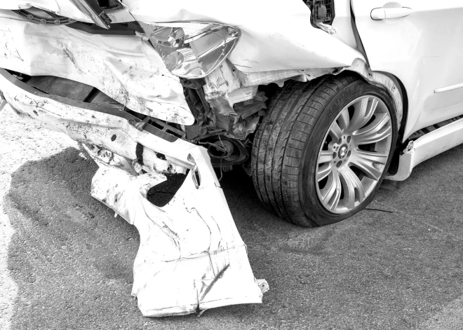 Jaunais "BMW" vadītājs, kurš nositās Babītes pagastā, vien dienu iepriekš nosvinēja savu dzimšanas dienu