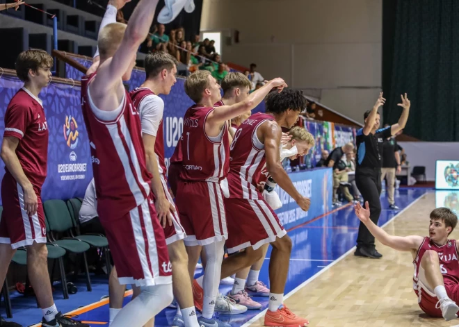 Latvijas U-20 basketbolisti dominē pār Īriju un iekļūst Eiropas čempionāta B divīzijas ceturtdaļfinālā