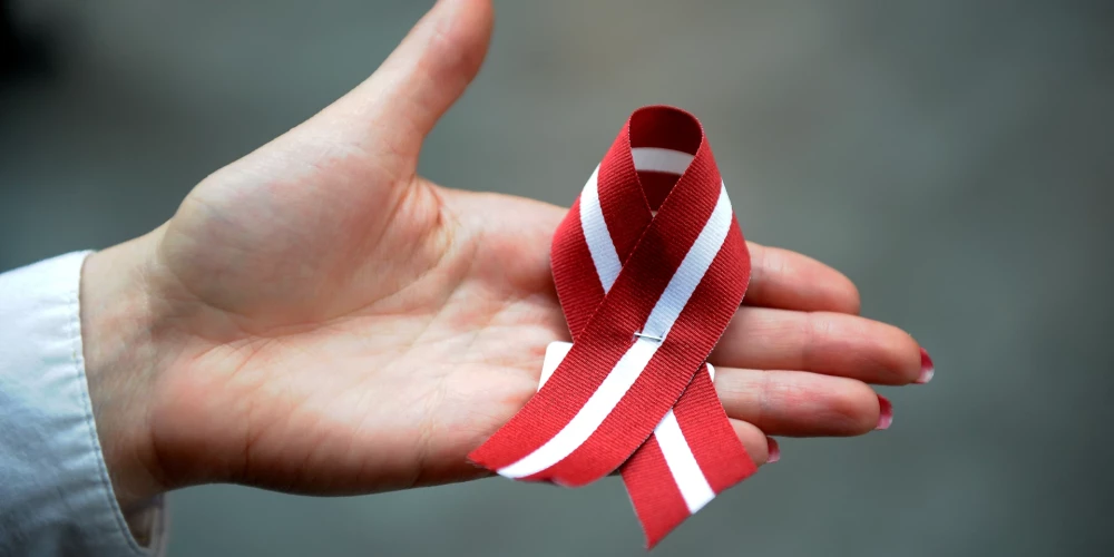 Latvijas pilsonībā uzņems 56 personas.