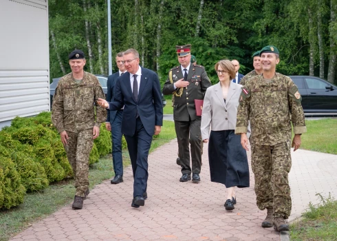 Speciālo operāciju pavēlniecības komandiera maiņas ceremonija (foto: Aizsardzības ministrija)