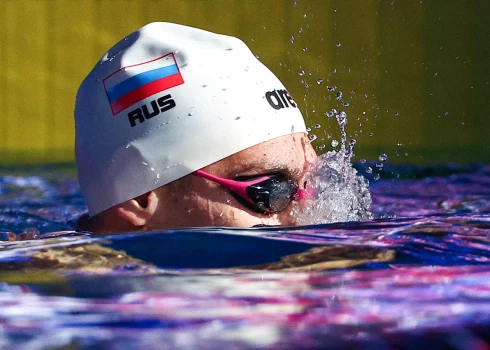 Krievijas peldētājiem karogs uz cepurēm ir atļauts vienīgi pašmāju sacensībās.