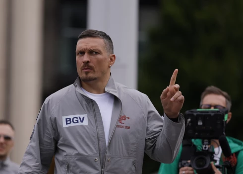 Oleksandrs Usiks 15. jūlijā Londonā.