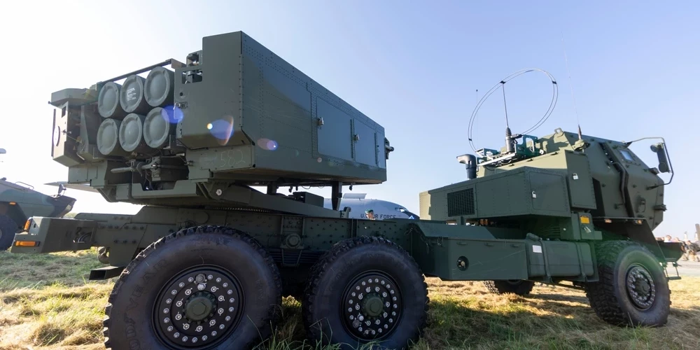 Американское оружие стоит дорого.