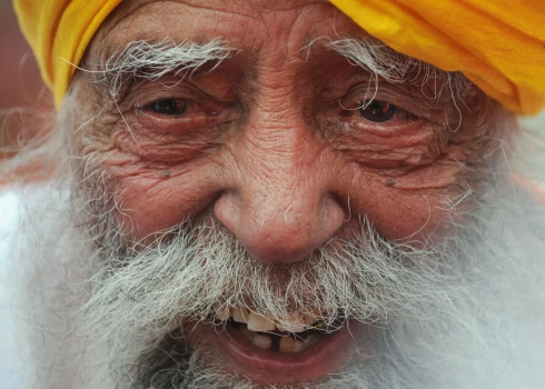 114 gadus vecais Fauža Sings, kuru bija iesaukuši par “Tornado turbānā”, gājā bojā satiksmes negadījumā, kad viņam uzbrauca nevērīgs autovadītājs.