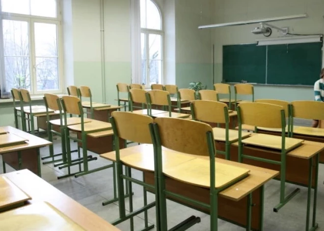 Pērn saņemtas vairāk nekā 500 vecāku sūdzības par pedagogu darba ētiku un citiem iespējamiem pārkāpumiem izglītības iestādēs