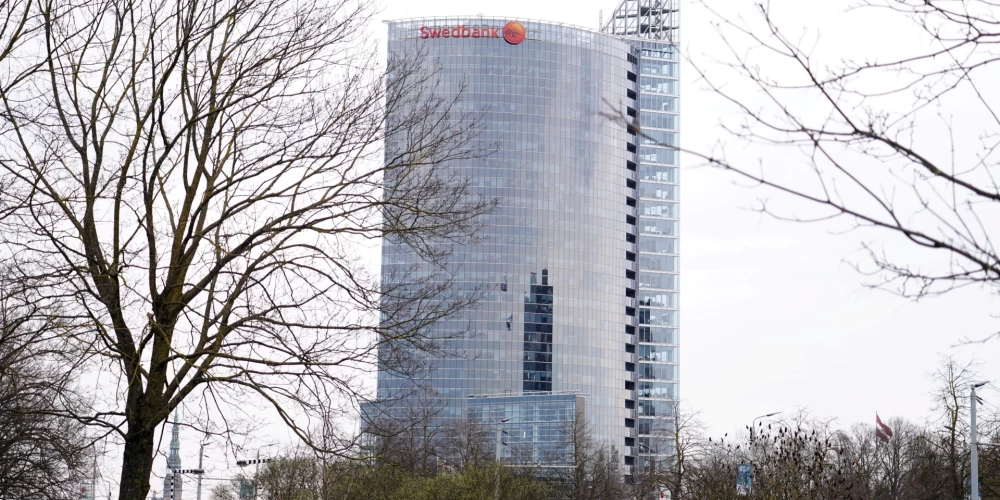 Здание Swedbank в Риге.