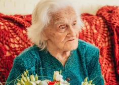 Simtgadniece Valentīna Putna iesaka stipro alkoholu turēt pa gabalu un tā vietā labāk izvēlēties pašbrūvētu alu