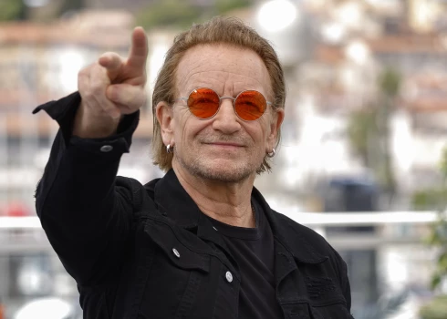 Боно - лидер легендарной группы U2.