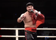 Bokseris Kristaps Zutis aicina Kristapu Strūbergu atdot parādu. 2000 eiro!