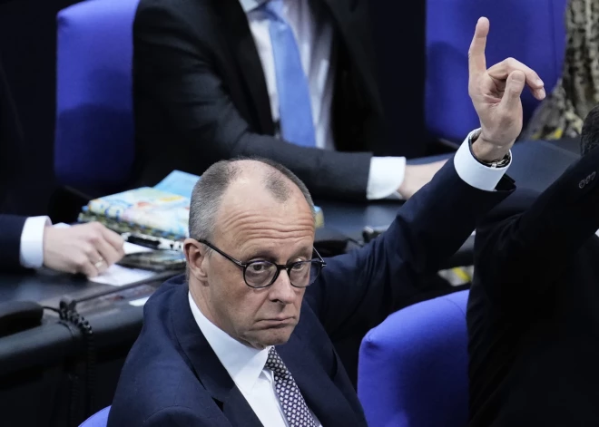 Vācijas kanclers Mercs sola Ukrainai "Patriot" sistēmas jau tuvāko nedēļu laikā