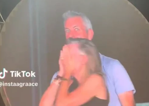 Ja runājam par korporatīvajiem sociālo tīklu kontiem, tad šīs lidsabiedrības uzturētais ir, iespējams, labākais piemērs, kā ar sabiedrību komunicēt manierē, kas nešķiet sausa, jēla, kaut kādām korporatīvām vadlīnijām atbilstoša, ētikas komisijas izvērtēta un – neinteresanta.