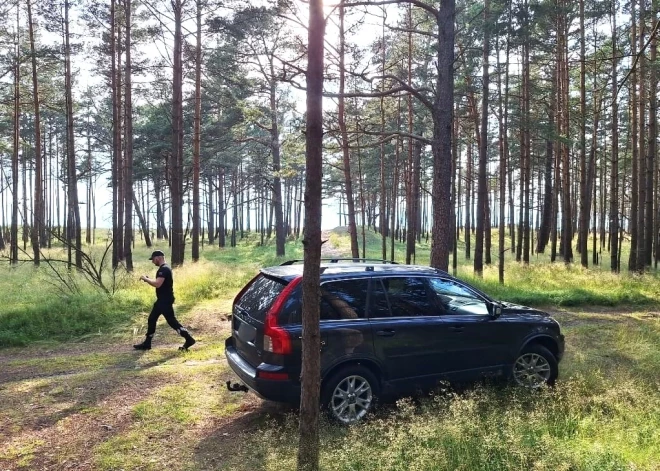 Melnie vainagi Ķekavas kapos, zaglīgie demolētāji Ventspilī un bīstamā Jēkabpils: kriminālā province