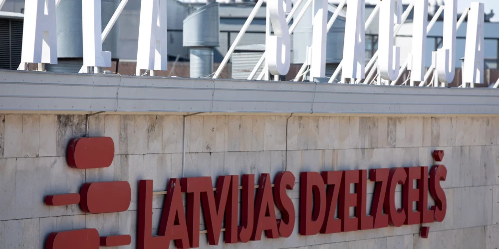 Saeimas komisija lemj ekskluzīvā dīzeļvilciena pārdošanu neatcelt.