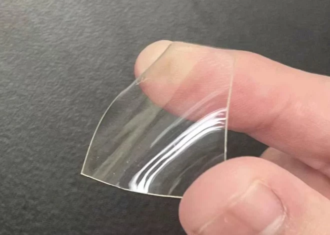 Pētnieki izveido jaunu plastmasu, kas var glābt mūs no atkritumu kalniem