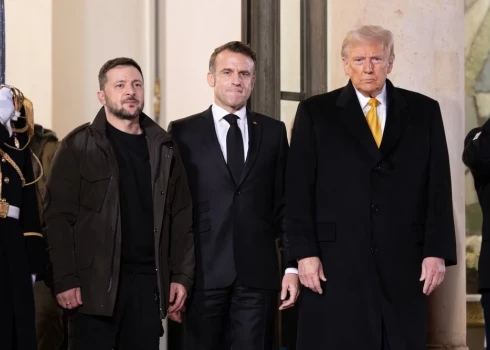 Макрону удалось помирить Трампа и Зеленского.