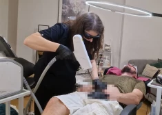 Erotisko bilžu fotogrāfs Sokolovs beodzot labojis jaunības dienās pieļauto kļūdu