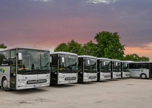 "Liepājas autobusu parka" apgrozījums 2023.gadā bija 19,13 miljoni eiro, kas ir par 7% vairāk nekā gadu iepriekš, bet kompānijas zaudējumi sasniedza 1,48 miljonus eiro.