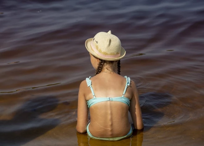 Ropažu novada pašvaldība neieiesaka peldēties Tumšupes peldvietā